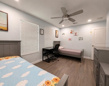 10253 Love Story Street - Photo Thumbnail 26