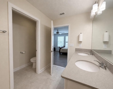 10253 Love Story Street - Photo Thumbnail 18
