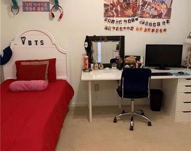 2576 San Tecla Street - Photo Thumbnail 6