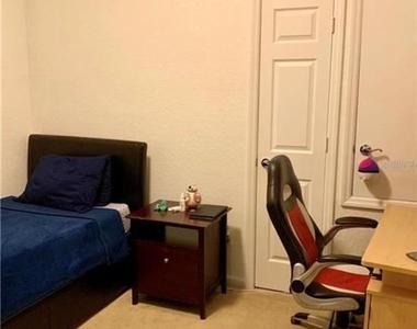 2576 San Tecla Street - Photo Thumbnail 9