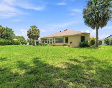 1304 De La Garza Place - Photo Thumbnail 23