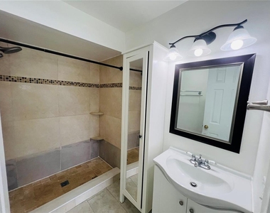 3941 Atrium Drive - Photo Thumbnail 18