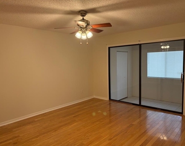 2449 Grand Teton Circle - Photo Thumbnail 17