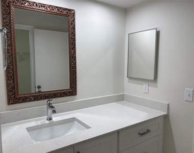 2449 Grand Teton Circle - Photo Thumbnail 23