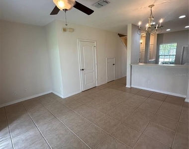 3661 Wilshire Way Road - Photo Thumbnail 4