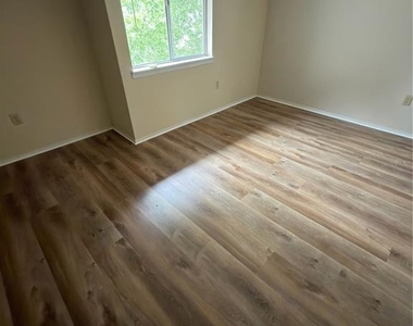 4113 S Semoran Boulevard - Photo Thumbnail 11