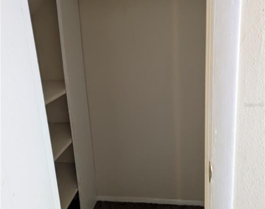 4113 S Semoran Boulevard - Photo Thumbnail 7