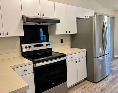 6845 Sw 81st Street - Photo Thumbnail 13