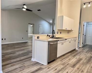 6845 Sw 81st Street - Photo Thumbnail 12