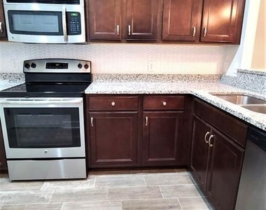 5179 Nw 22nd Street - Photo Thumbnail 7