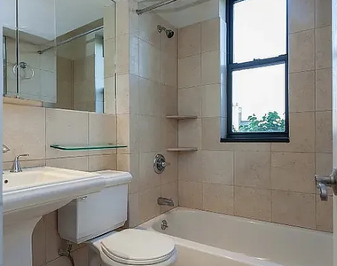 171 East 102nd Street - Photo Thumbnail 6