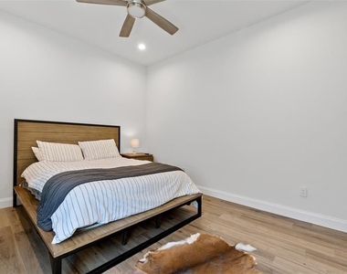 1329 Tullamore Boulevard - Photo Thumbnail 28