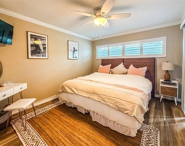 1900 Benjamin Franklin Drive - Photo Thumbnail 9