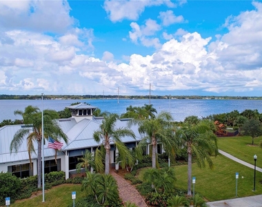 1030 Overlook Court - Photo Thumbnail 16