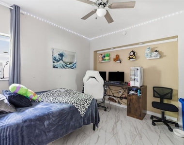 2706 E Annie Street - Photo Thumbnail 13