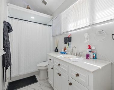 2706 E Annie Street - Photo Thumbnail 11