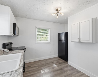 2706 E Annie Street - Photo Thumbnail 10