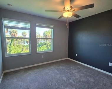4640 Willet Cooper Court - Photo Thumbnail 12