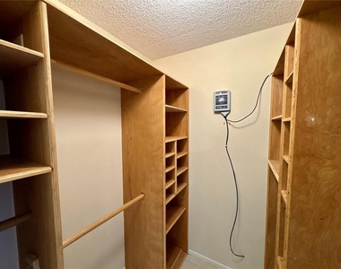 4007 39th Street W - Photo Thumbnail 13