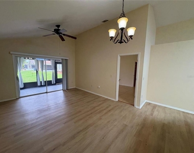 4007 39th Street W - Photo Thumbnail 9