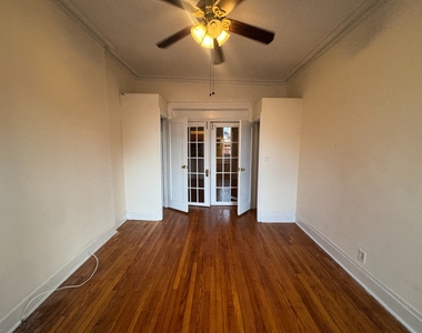 200 West 10th Street - Photo Thumbnail 1