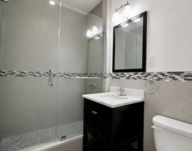 460 Throop Avenue - Photo Thumbnail 7