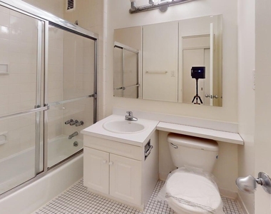 1 Astor Place - Photo Thumbnail 4