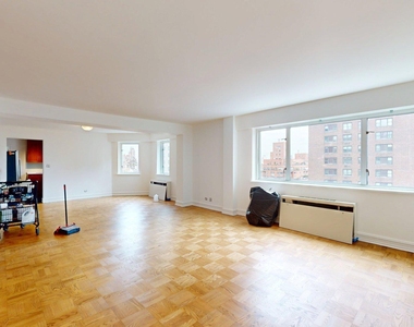200 East 71st Street - Photo Thumbnail 1