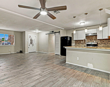 11524 Meadowbrook Drive - Photo Thumbnail 6