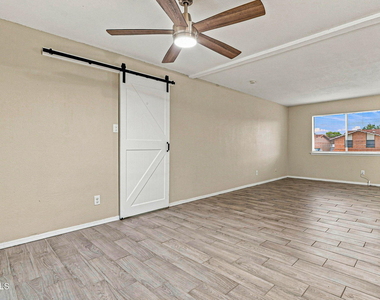 11524 Meadowbrook Drive - Photo Thumbnail 15