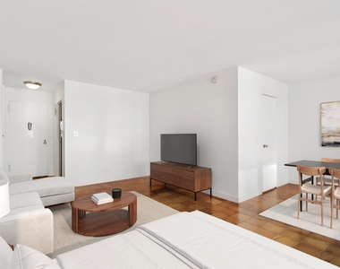 East 36th Street - Photo Thumbnail 2