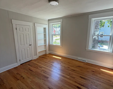 1 Webb Street - Photo Thumbnail 4