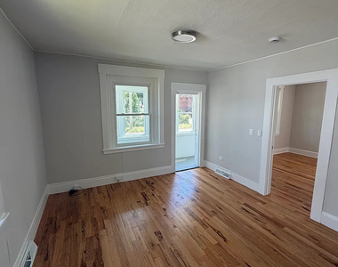1 Webb Street - Photo Thumbnail 6