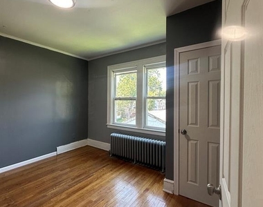 165 Martin Street - Photo Thumbnail 8