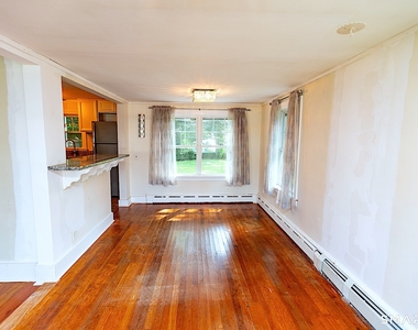 1 Middle Street - Photo Thumbnail 8