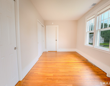219 Jordan Lane - Photo Thumbnail 17