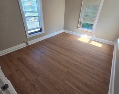9 Harvard Street - Photo Thumbnail 4