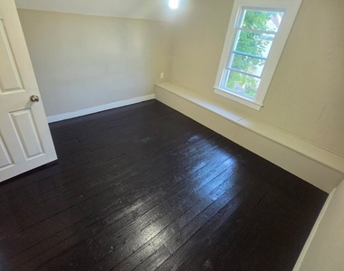 9 Harvard Street - Photo Thumbnail 3