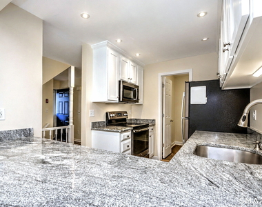 106 Ferry Court - Photo Thumbnail 6