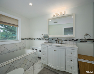 1374 Huntington Turnpike - Photo Thumbnail 14