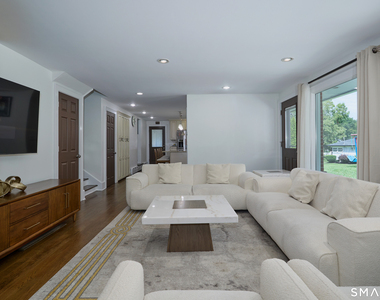 1374 Huntington Turnpike - Photo Thumbnail 23