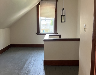 356 Yale Avenue - Photo Thumbnail 21