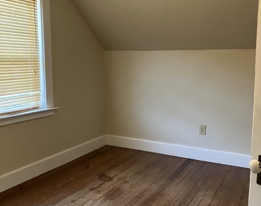 356 Yale Avenue - Photo Thumbnail 16