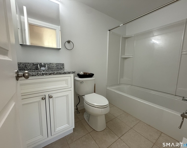9 Brewer Street - Photo Thumbnail 12