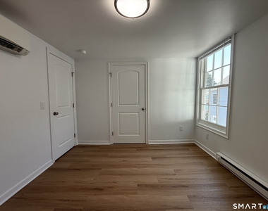 9 Brewer Street - Photo Thumbnail 9