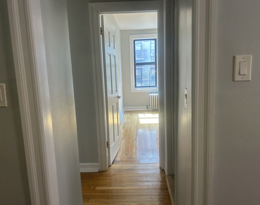 Cabrini Blvd - Photo Thumbnail 2