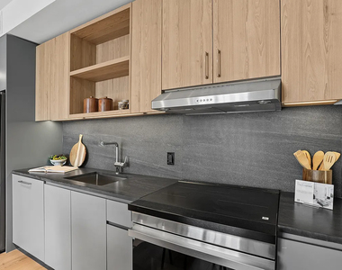 55 Willoughby Street - Photo Thumbnail 4