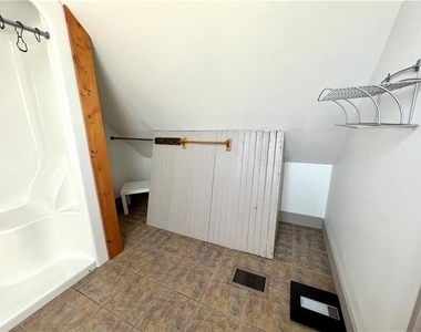 49 S 14th St - Photo Thumbnail 16
