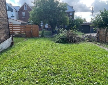 7526 Dickson St - Photo Thumbnail 19
