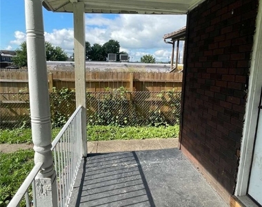 7526 Dickson St - Photo Thumbnail 18